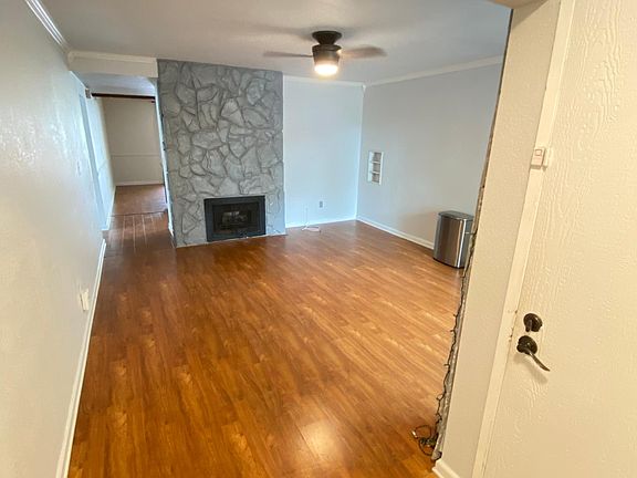 3rd image of 2561 Sycamore Dr
