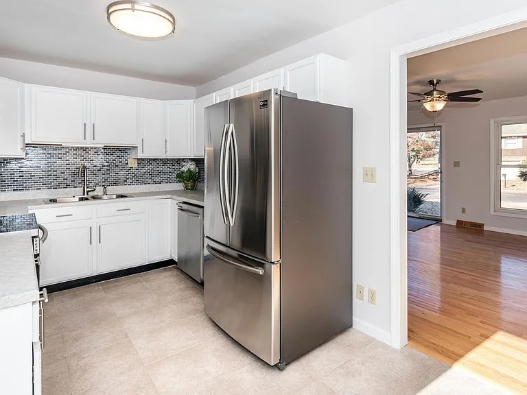 100 E El Cortez Dr — Photo 10