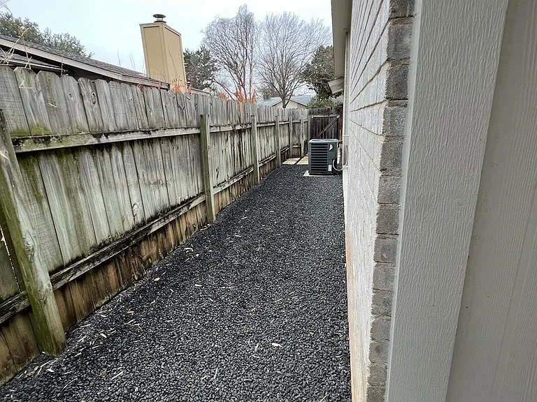 2915 Bushnell Dr — Photo 17