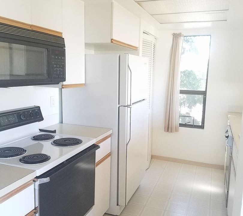 1st image of 3278 80th Ave SE APT 3