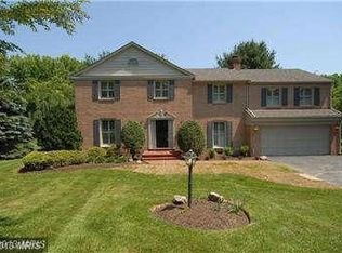 8230 Riding Ridge Pl, Mc Lean, VA 22102