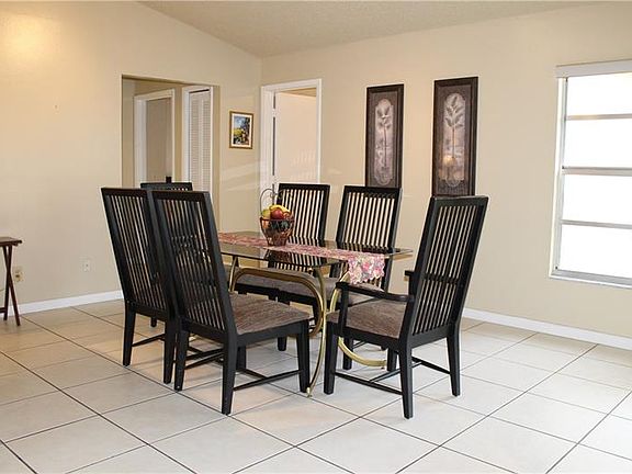 5th image of 2338 Whispering Maple Dr