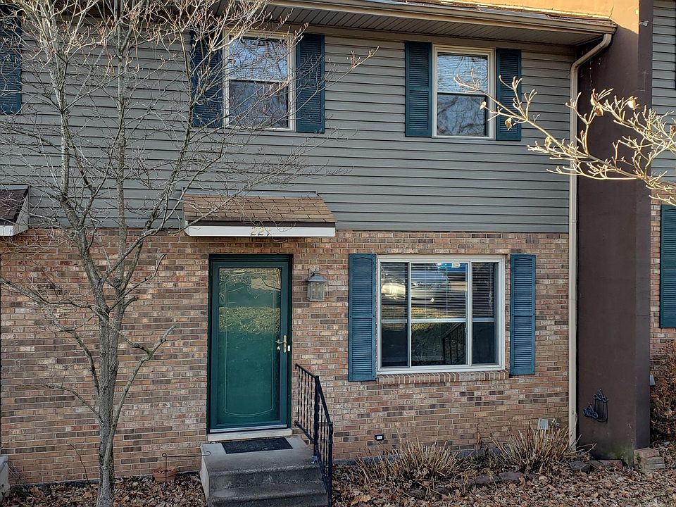 1st image of 221 Walker Dr