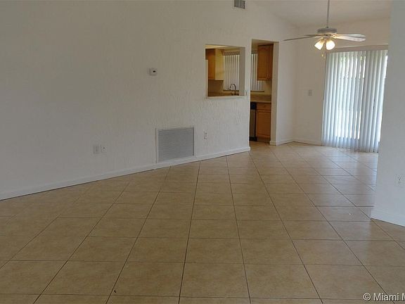 4th image of 11730 NW 39th St