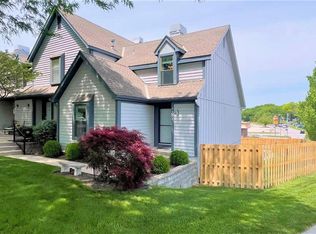 4954 W 60th Ter, Mission, KS 66205