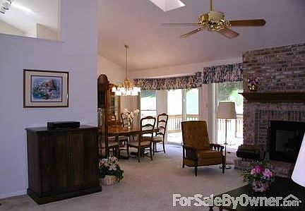 4th image of 1721 Pheasant Run Dr