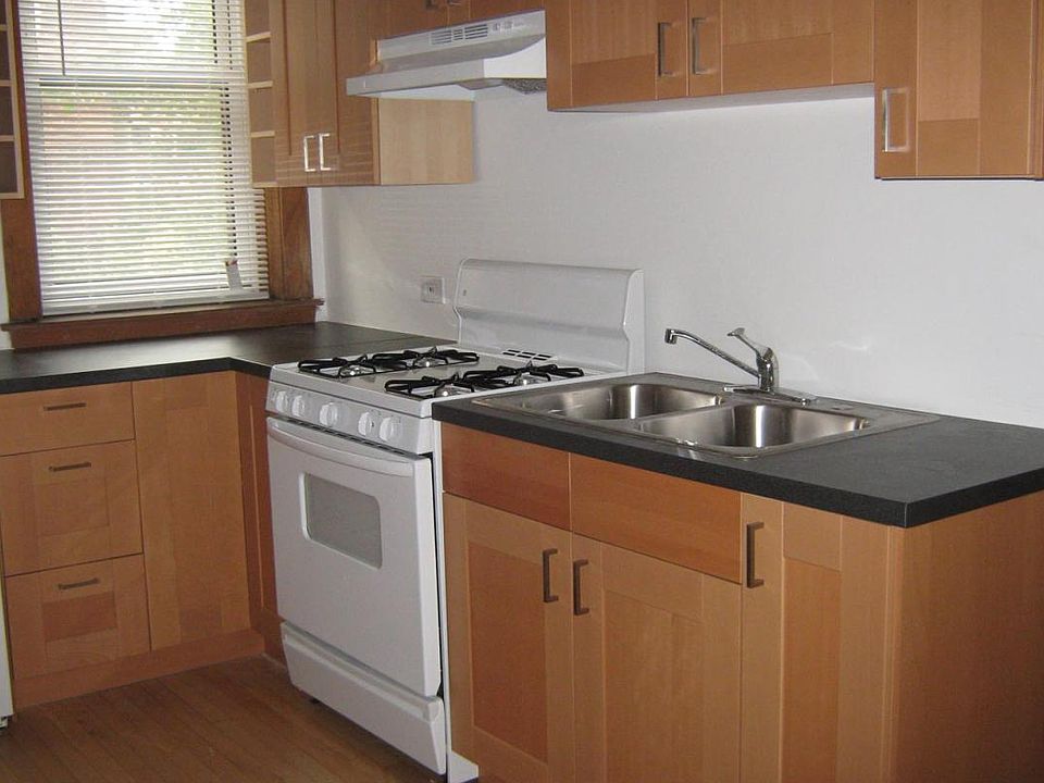 1st image of 5700 S Blackstone Ave #3