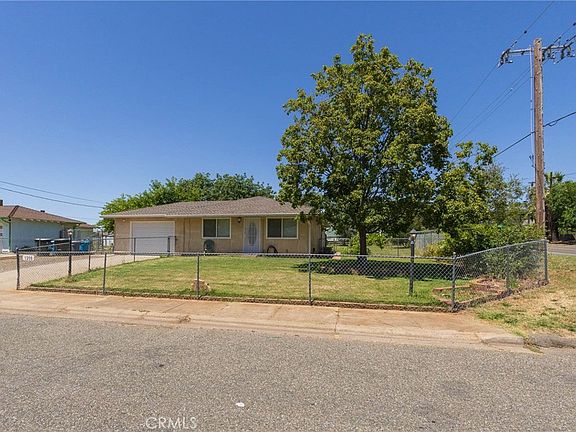 2nd image of 1208 Feather Ave