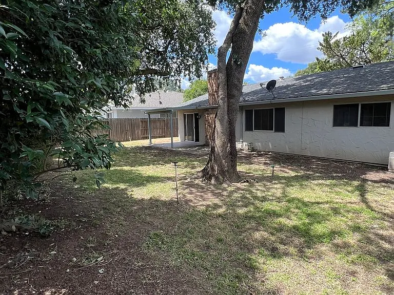 7120 Van Maren Ln — Photo 18