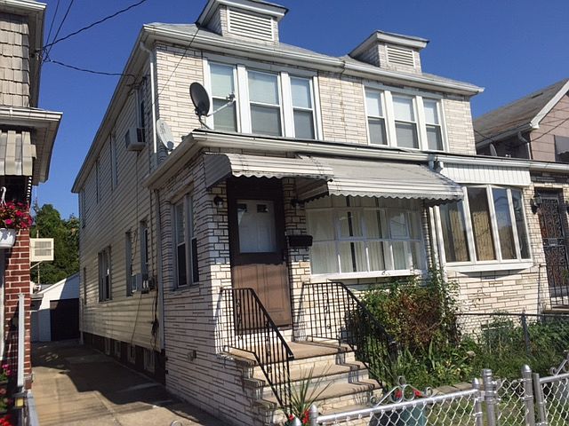 1st image of 1645 E 51st St