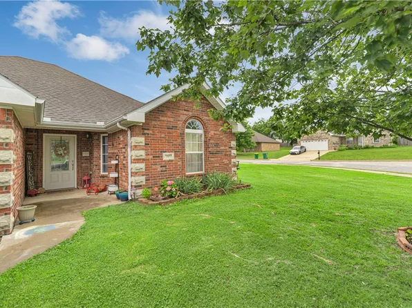 510 Warrick Way, Centerton, AR 72719