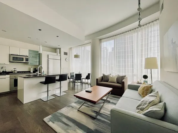 250 E 49th St #9C, New York, NY 10017