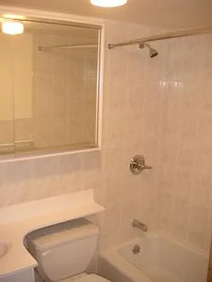 Rented by 4 Points Properties | media 7