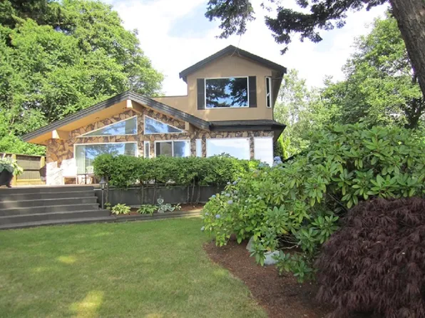 329 Gulf View Cres, Pt Roberts, WA 98281