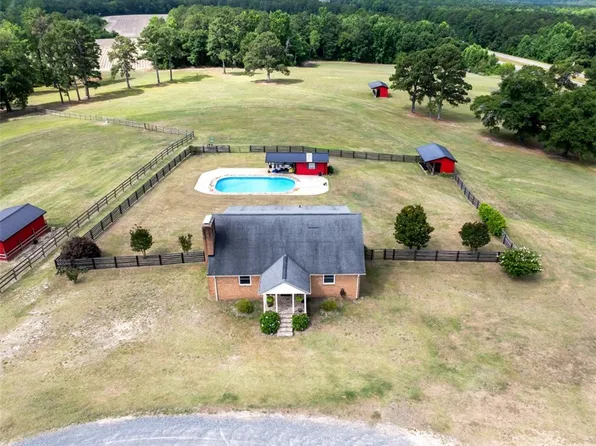 578 Atkins Rd, Cameron, NC 28326