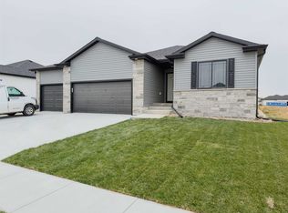 4808 15th Avenue Pl, Kearney, NE 68847