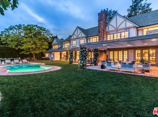 807 N Crescent Dr, Beverly Hills, CA 90210