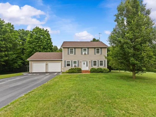 164 Mckinnel Road, Highgate, VT 05459