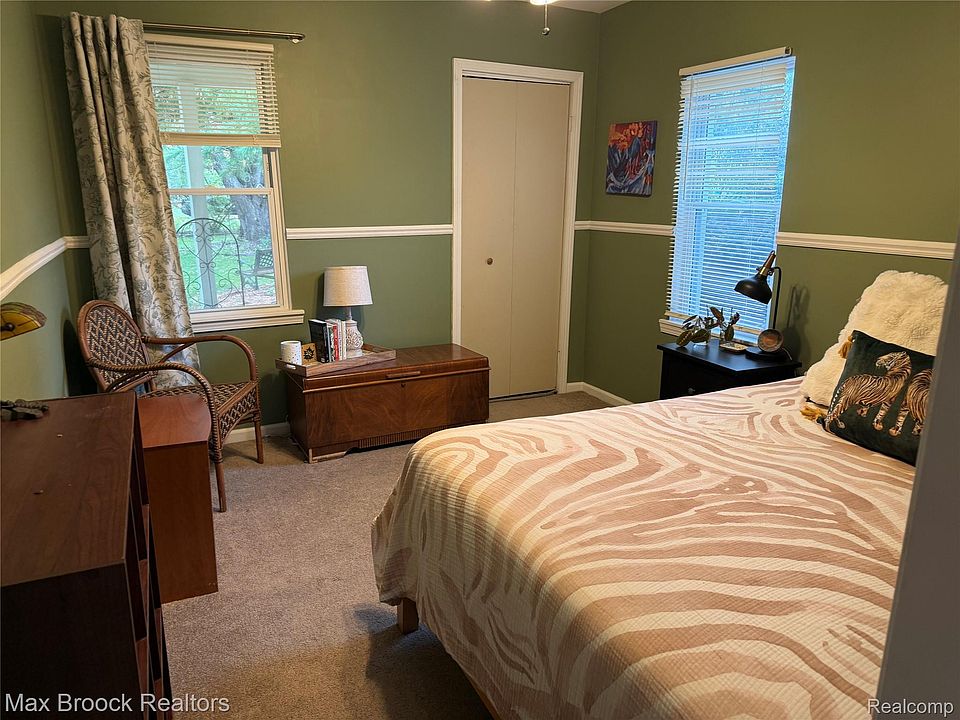 22141 Springbrook Ave, photo 10