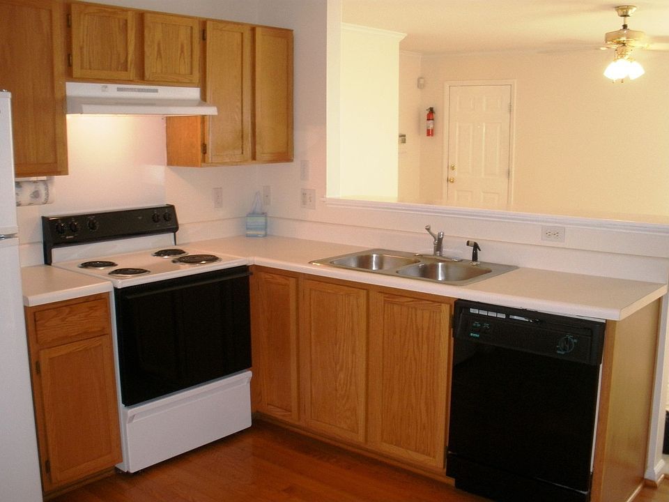 1st image of 308 Springside Dr