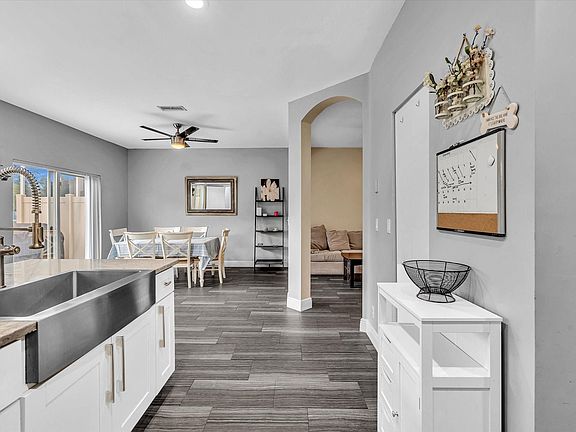 5th image of 4732 Lago Vista Drive #4732