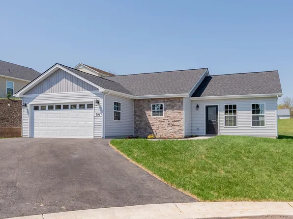 795 Chesley St, Radford, VA 24141