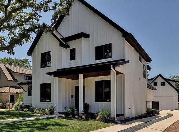 2nd image of 2206 Meadowbrook Dr