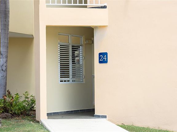 2nd image of PR-713 KM 2.5 COND. EL LEGADO GOLF RESORT #2412