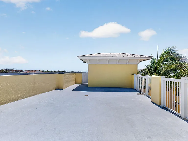 4332 Seagrape Dr #4 — Photo 34
