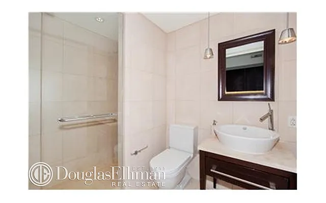 Rented by Douglas Elliman | media 27