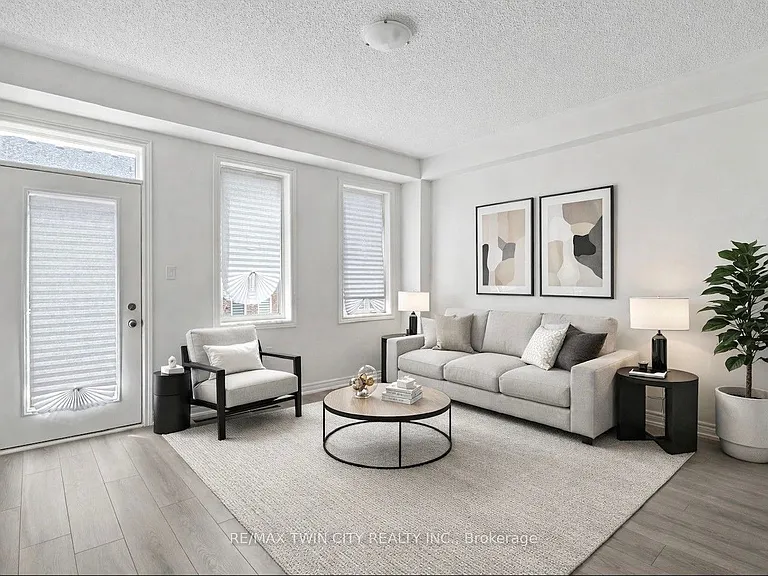 82 Gledhill Cres — Photo 13