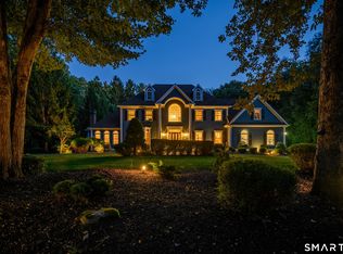 3 Dylan Dr, Newtown, CT 06470