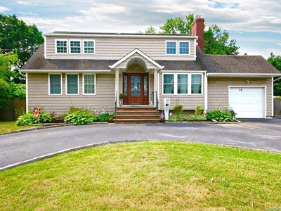 34 Wavecrest Avenue, West Islip, NY, 11795