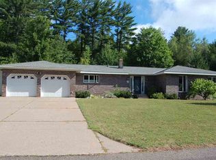 1530 Aspen Dr, Ishpeming, MI 49849