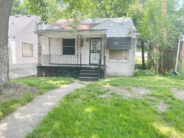 15711 Eastburn St, Detroit, MI 48205