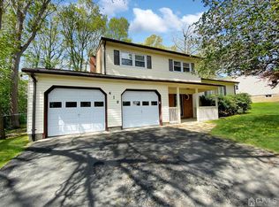 418 Old Stage Rd, East Brunswick, NJ 08816