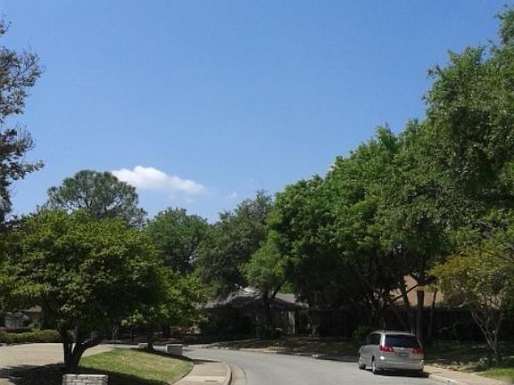 4th image of 16916 Park Hill Dr