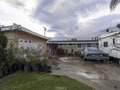 2310 S Olive St, Santa Ana, CA, 92707