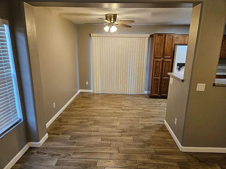 22554 W Yavapai St — Photo 4