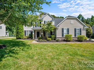 11009 Royal Colony Dr, Waxhaw, NC 28173