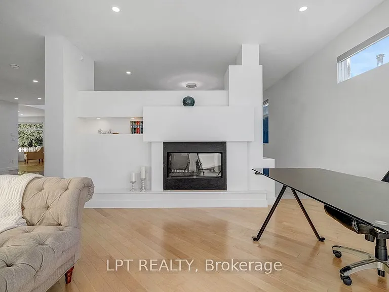 298 Crestview Rd — Photo 9