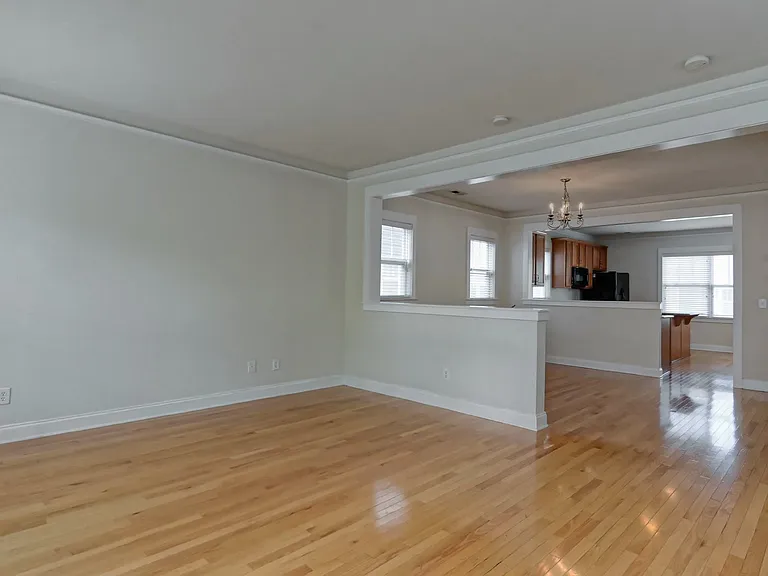 1912 Lela Ave — Photo 12