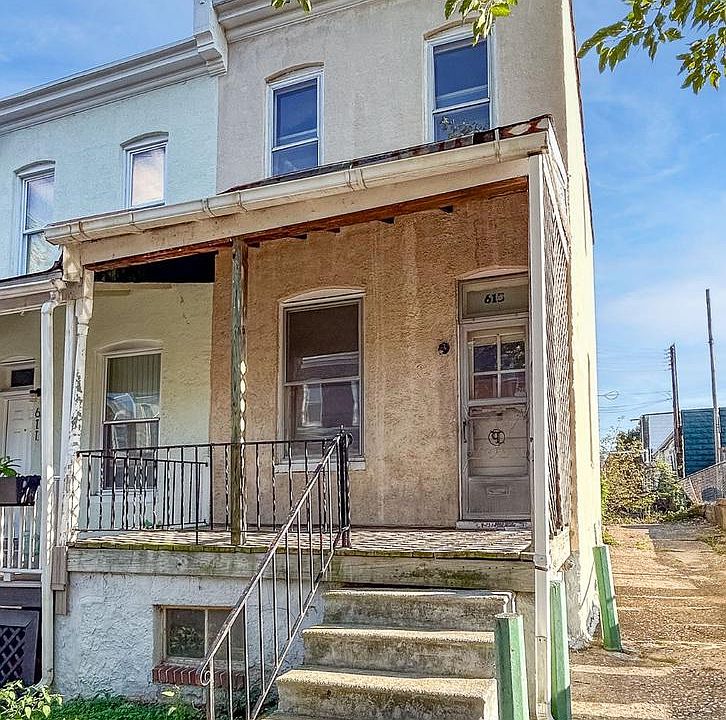1st image of 613 Harding Pl