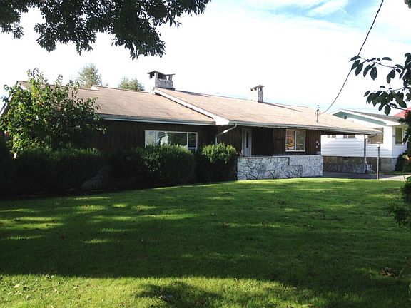 3rd image of 22808 Pioneer Hwy