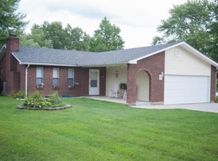 83 Flensburg Dr, Fayetteville, OH 45118