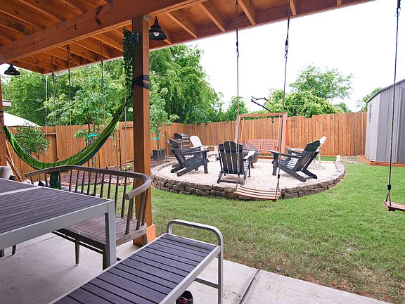 3rd image of 3872 Northaven Trl