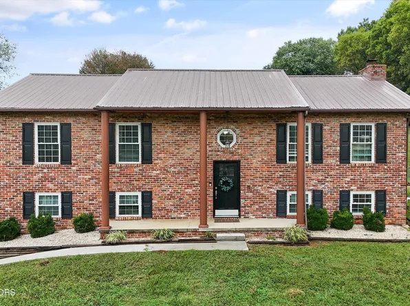 100 Foster Dr, Lenoir City, TN 37772