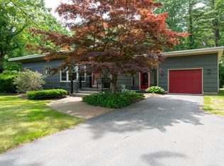 24 Savoie St, Bedford, NH 03110
