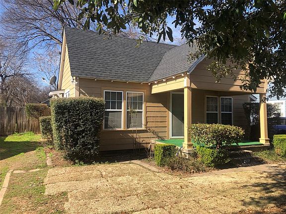 2nd image of 1309 Betty Ln