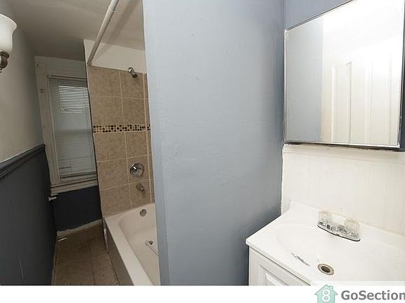 3rd image of 2420 Wilkens Ave